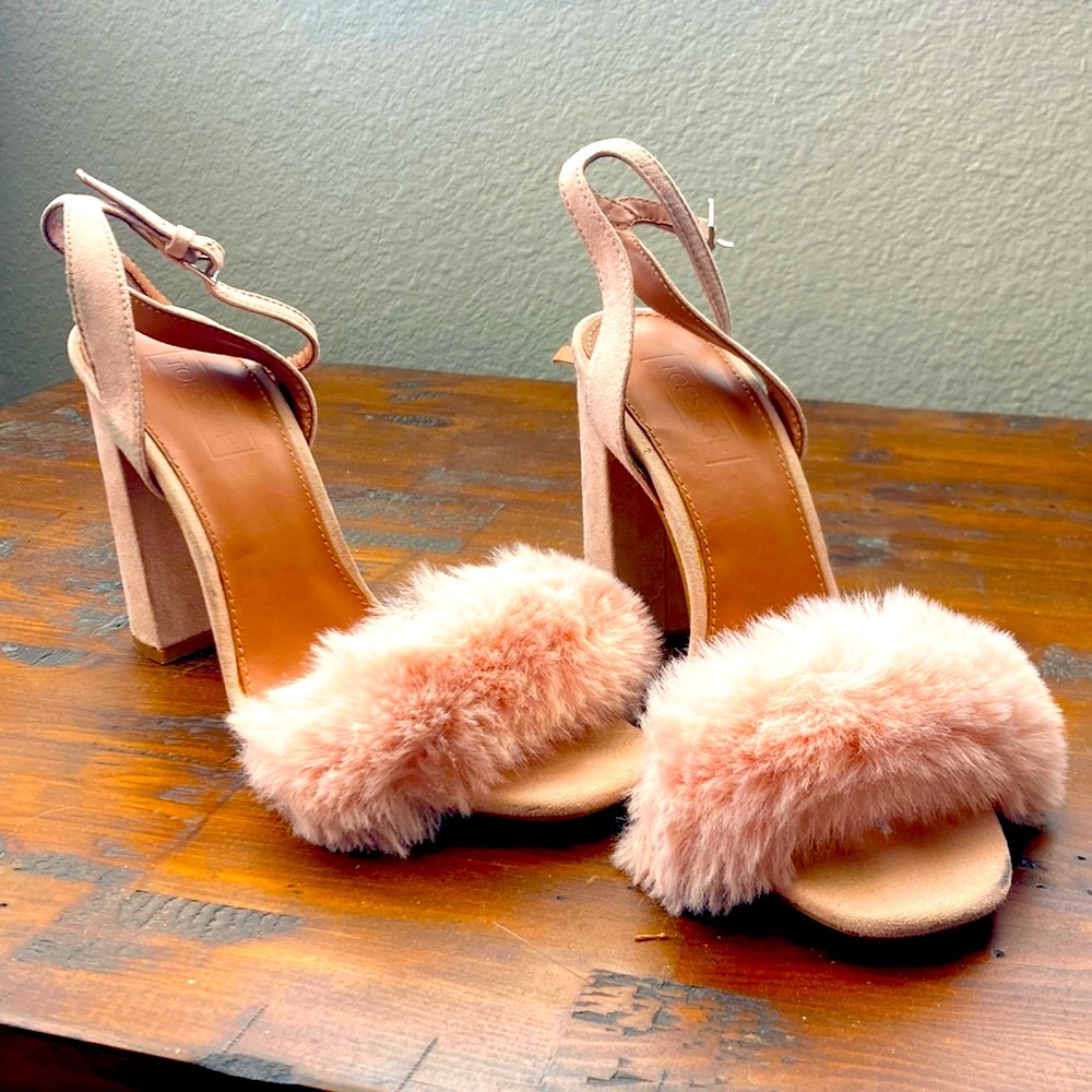 BARBIE!   TopShop pink fuzzy heel